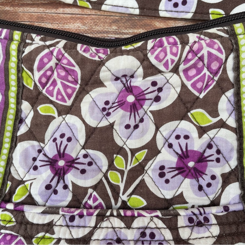Vera Bradley Plum Petals Hipster Crossbody
Bag Shoulder green/purple - Picture 11 of 14